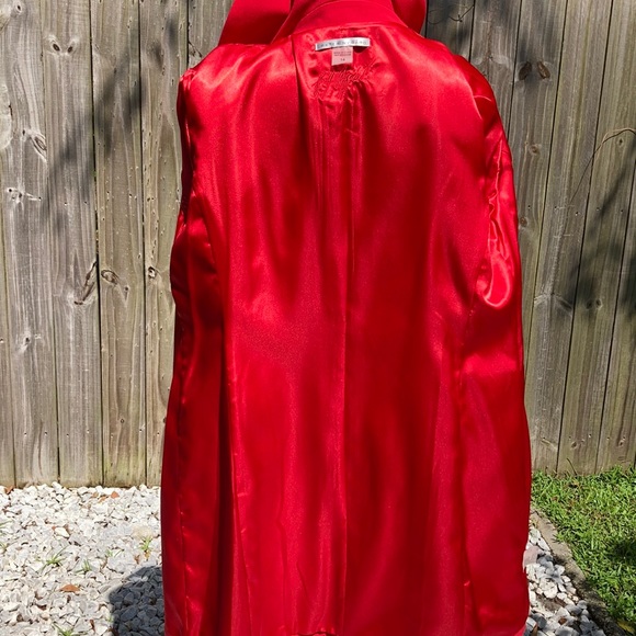 HEAVY Elegant Coat - Picture 12 of 14